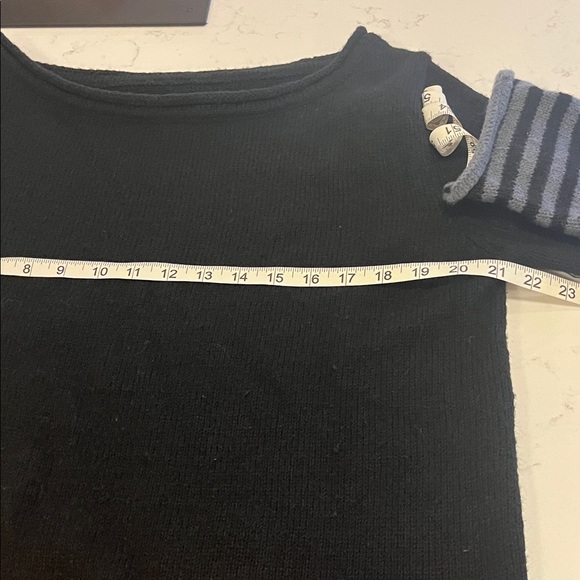 Black and Gray Striped Sleeve Sweater - Picture 3 of 4